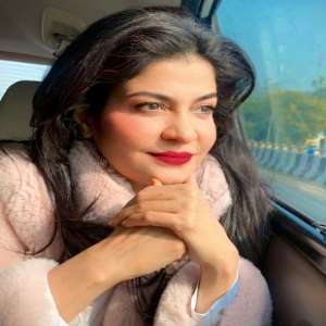 Anjana Om Kashyap Birthday, Real Name, Age, Weight, Height, Family, Facts, Dress Size, Contact